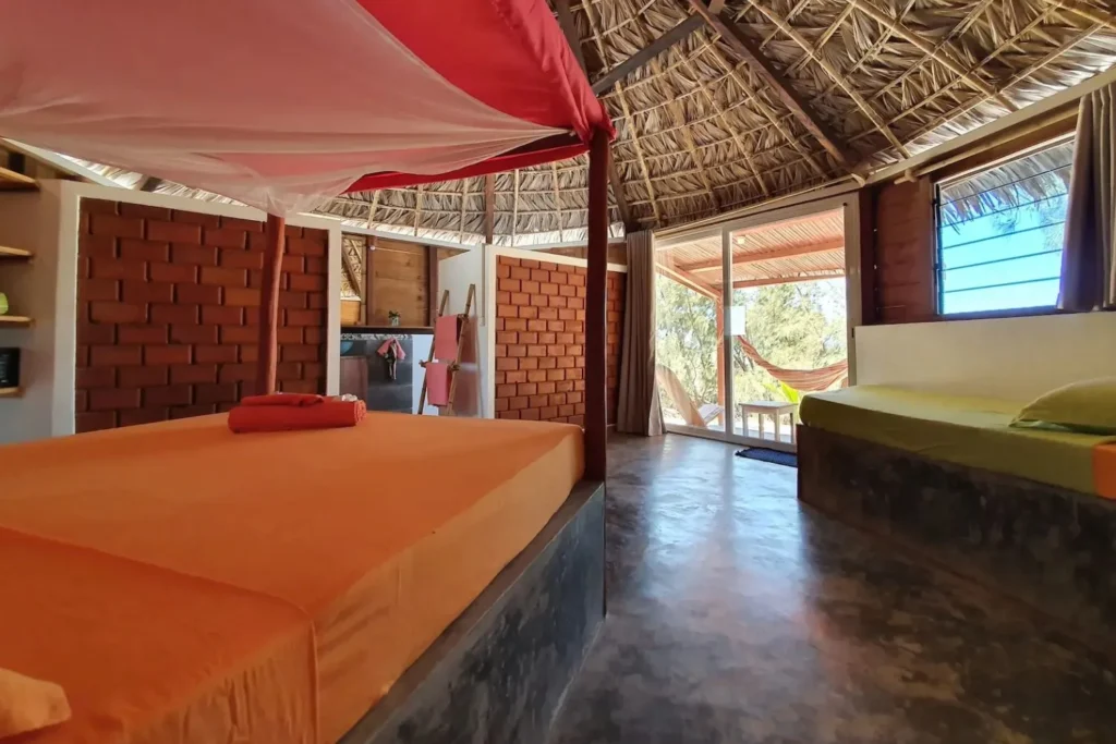 photo des bungalows face au lagon